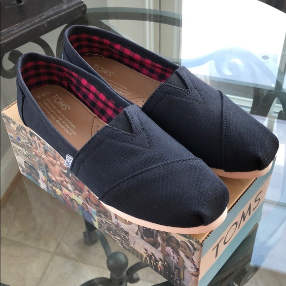 Toms Shoes - TOMS Black on Natural Canvas 6.5
